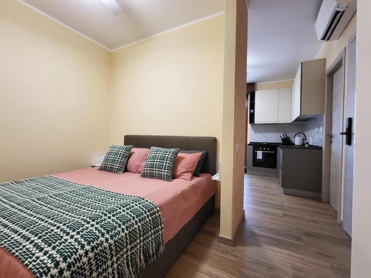 Casa Lariana Leilighet Lecco Eksteriør bilde